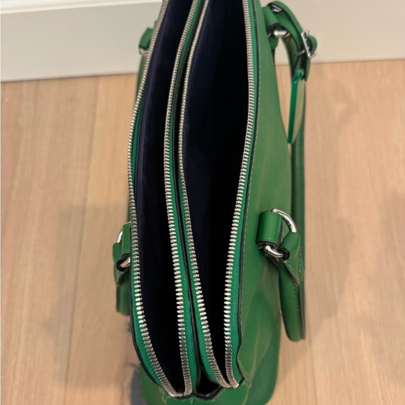 Green Tumi Vachetta leather laptop Handbag - Picture 4 of 8